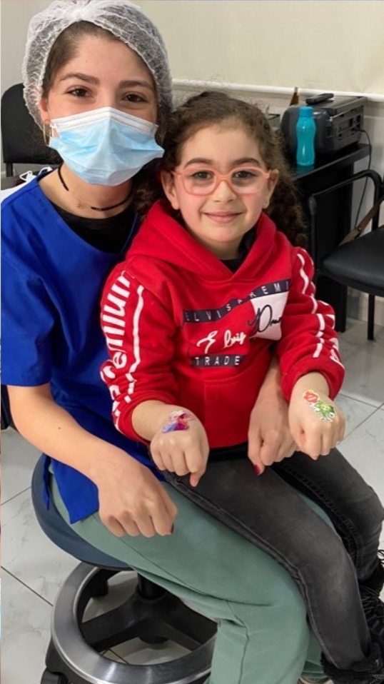 Child's first dental visit